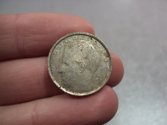 Купити монета бельгия 1 франк 1989 №8911