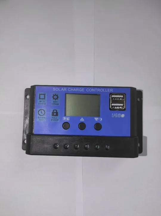 Купити Контроллер заряда солнечных панелей 30 А