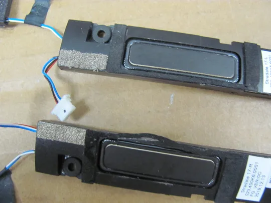 номер0844-32 динаміки 023.400K6.0001 06RKWY 023.400K5.0001 033J4J для Dell  XPS 17 XPS17  9700 Precision 5750 оригінал З аукціону