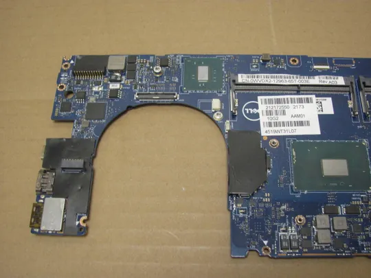 номер0944-9 материнська плата Mainboard Материнка Основна плата Системна плата Плата системи Laptop motherboard мамка ноутбучна плата AAM00 LA-C361P  SR2FU i7-6820HQ для  Dell Precision 5510, XPS 15 9550  оригінал З аукціону