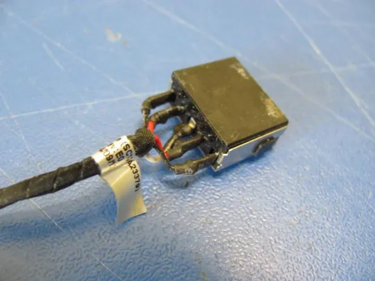 нмер0085-17 роз&#039;єм живлення Роз&#039;єм зарядки Гніздо живлення Штекера живлення Зарядний порт Роз&#039;єм адаптера живлення power connector DC30100L000 DC30100KO00 для LENOVO THINKPAD T440p оригінал Продаж