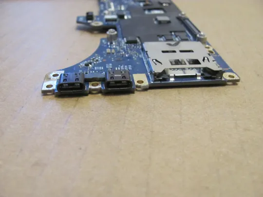 номер0991-4 материнська плата Mainboard Материнка Основна плата Системна плата Плата системи Laptop motherboard мамка ноутбучна плата   SRFCN i7-9850H EDA50 LA-H271P для Dell Precision 7540 M7540 оригінал Характеристики