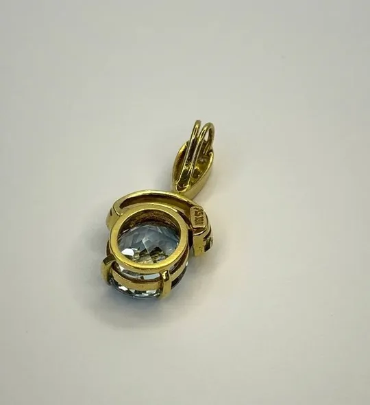 Кулон. Золото. Діаманти. Топаз. З аукціону