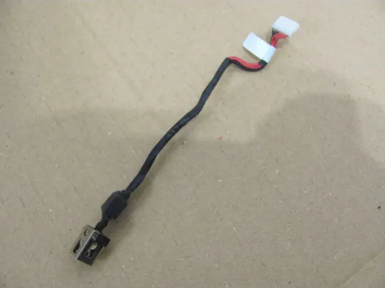 Купити номер0314-7 роз'єм живлення Роз'єм зарядки Гніздо живлення Штекера живлення Зарядний порт Роз'єм адаптера живлення power connector DD0BD5AD000 для Toshiba Satellite PRO C70D, C75D оригінал