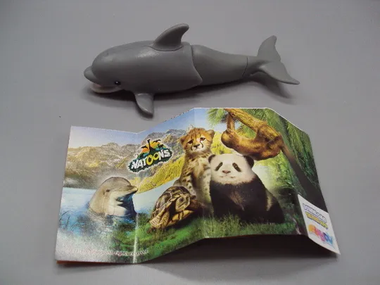 Фигурка киндер сюрприз макси дельфин VQB01 серия Natoons тварини кіндер дельфін максі №18594л Де купити