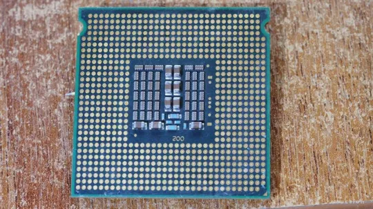 Купити 4x ядерный Intel Xeon X5460 (аналог Core™2 Quad QX9650) 3.16GHz/12M/1333MHz LGA771 + адаптер s775 Вживане