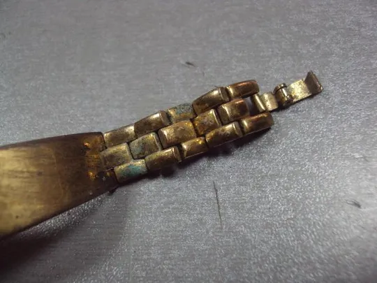 Женские наручные часы Луч 15 камней беларусь с браслетом №с9560 Продаж