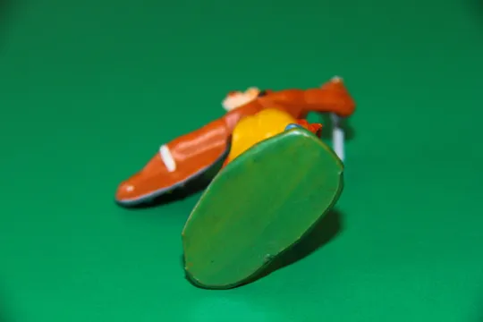 індіанець ГДР 046 Вікторіо Георг Блехтшмід ЖОВТА ГУМА оригінальний НІЖ З аукціону