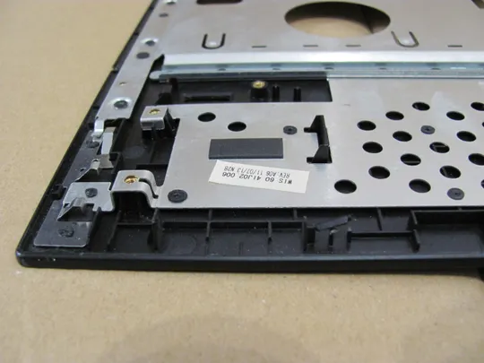 424-6 Кришка панель палмрест та тачпад  60.4IJ02.006  для Lenovo  B570 B575 V570 V575 Z570 Z575 оригінал Характеристики