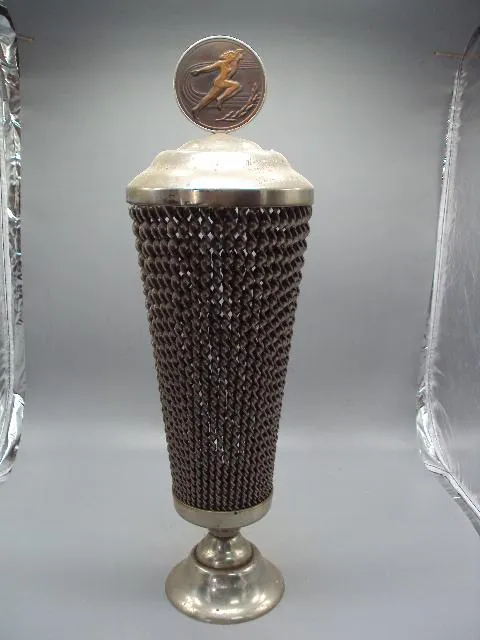 Переходящий приз команде победительнице по Футболу Спартакиады школьников кубок высота 51,5см №14232 Ціна