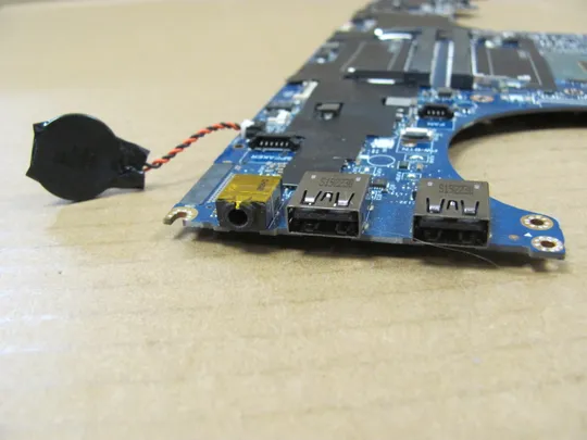 843-15 материнська плата SR3Z1  i5-8400H DAP10 LA-F591P для Dell Precision 7530 7540 M7540  оригінал Де купити