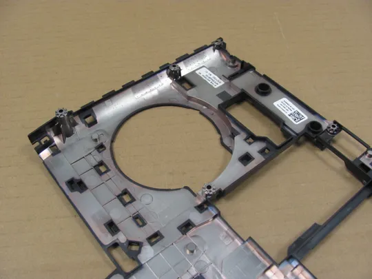 769-7 Кришка дно піддон корпуса 05M6VV AP2F1000400 для  Dell Alienware Area 51m R1 R2  оригінал Продаж