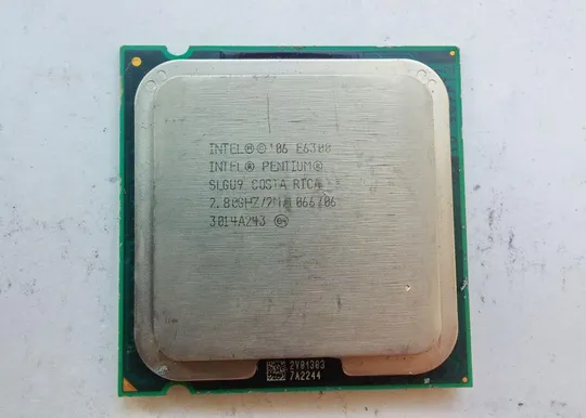 2х ядерный процессор Pentium E6300 SLGU9 2.8GHz/2M/1066 LGA775 Вживане Ціна
