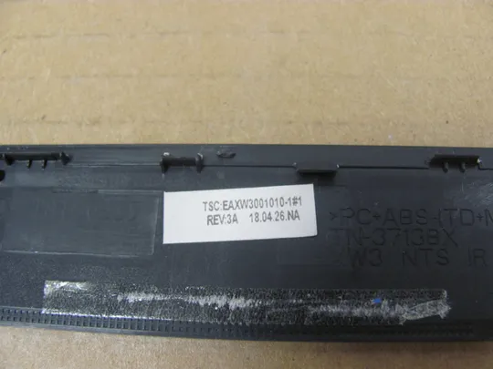 878-10 рамка матриці EAXW3001010   для HP ZBOOK 17 G5 G6  оригінал Інтернет-аукціон