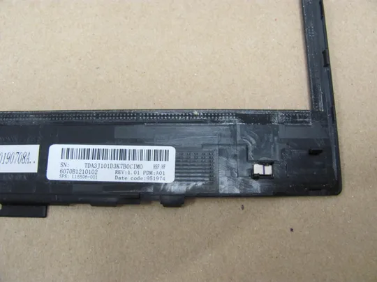 номер1017-10 рамка матриці matrix frame Окантовка дисплея Рамка екрана Корпус рамка матриці 6070B1210102 L15506-001  для HP EliteBook 840 745 G5  оригінал Де купити