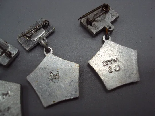 Знак Ленин 100 лет со дня рождения юбилей ссср портрет профиль подвесной лот 3 шт №17575 Інтернет-аукціон