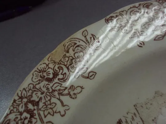 тарелка керамика Англия карета лот 3 шт со сколами (две глубокии) №772 З аукціону