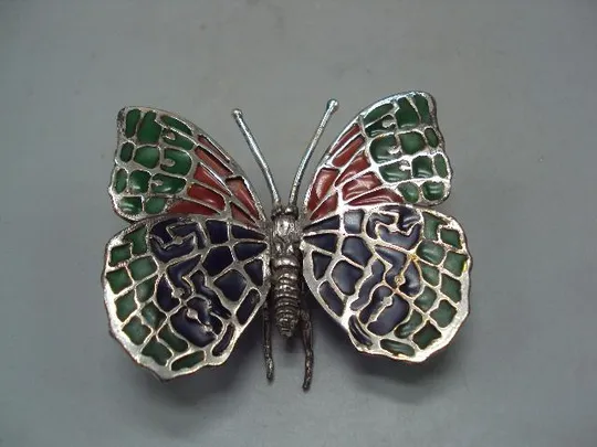 Фигура миниатюра статуэтка бабочка серебро 925 проба вес 31,22 г размер 6,5х6,8х3 см №14441 Ціна