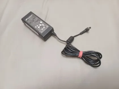 фото, 0945 адаптер живлення FSP065-RAC 19V 3.42A  НІМЕЧЧИНА