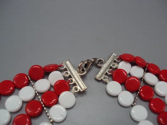 Бижутерия бусы в четыри ряда красно-белые камень намисто в 4 ряди червоно біле 43 см внутр. №18646 Недорого