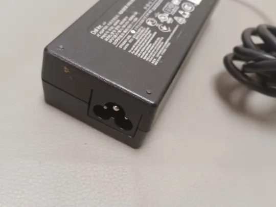 0933с адаптер живлення  DELL FA90PM111 19.5V 4.62A З аукціону