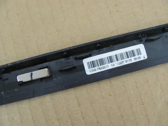 Купити номер0282-7 рамка матриці matrix frame Окантовка дисплея Рамка екрана Корпус рамка матриці 13N0-7NA0211 для Acer Aspire V3-731 V3-731G оригінал