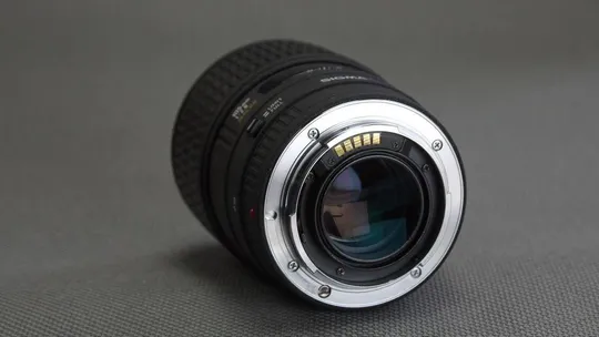 Купити Об'єктив Sony AF Sigma 105mm/2.8 EX Macro макрообъектив для Sony/Minolta Ф58mm Вживане