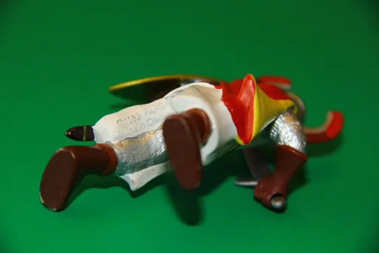 ХРЕСТОНОСЕЦЬ З МЕЧЕМ рыцарь PAPO Франція 90-100мм З аукціону