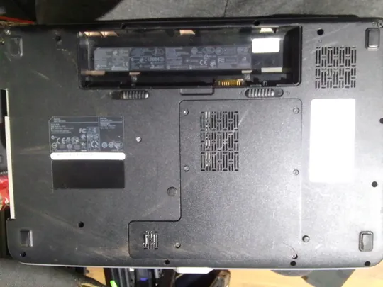 ноутбук 15&quot; dell vostro 1015 Продаж