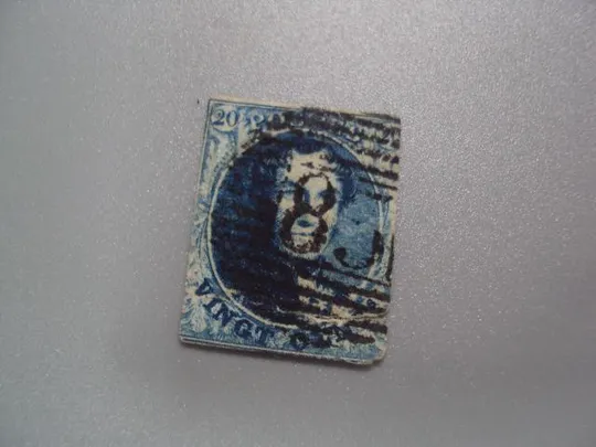 марка Бельгия 1851 стандарт король Леопольд I личности гаш №2389 Ціна