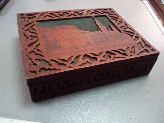 Шкатулка коробка Кремль подарок ГСТ дерево 23,2 х 19 см №11275 Ціна