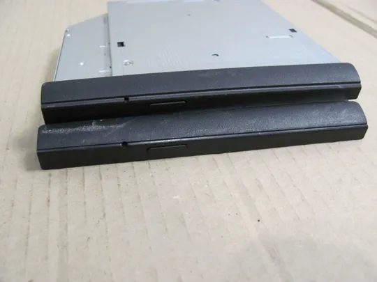 номер1077-10 DVD привід   для  FUJITSU A555 A557 A359 A659 DVD привод Заглушка панелі CD/DVD для ноутбуків CD Зчитувач дисків Читалка оригінал З аукціону