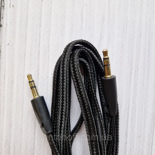 Купити Кабель аудіо AUX 3.5 - 3.5 мм тато-тато в нейлоновому обплетенні чорний 1м