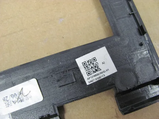 номер0899-8 рамка матриці AP12W000200  для Lenovo Thinkpad P51 оригінал Інтернет-аукціон