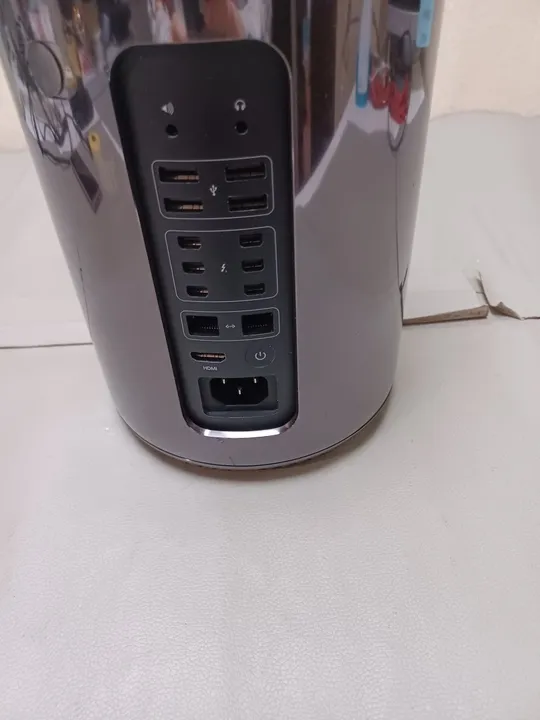 1391с APPLE MAC PRO A1481 INTEL XEON E5 12GB Інтернет-аукціон