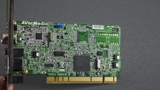 Тв-тюнер AverMedia AverTV M135-C PCI З аукціону
