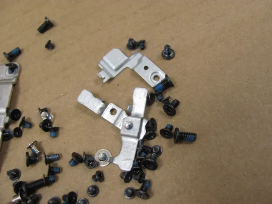 755-6 комплектуюче гвинти  для  Dell Latitude 5530 E5530 5531 Precision 3570 3571 M3570 оригінал З аукціону