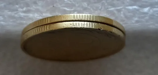 (4390) 50 копійок 1992 1АВс викрошка на вінку між 6 та 7 гр. + широкий кант аверса (50 копійок 1992) Недорого