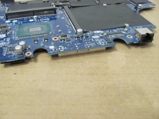 номер0908-9 материнська плата CAP10 LA-E321P SR32N  i7-7820HQ для DELL Precision 17 7710 7720  оригінал Недорого