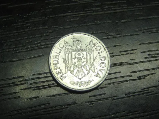 Купити 10 бані 2006 Молдова