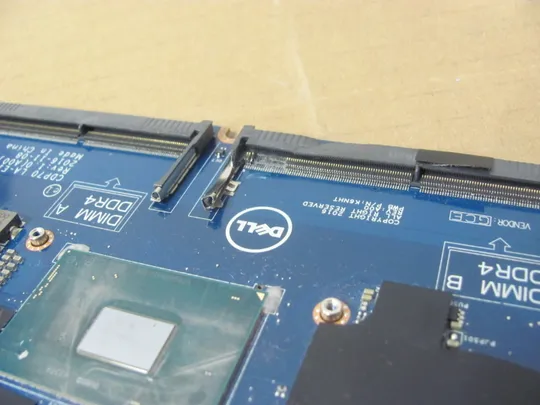 номер0178-27 материнська плата Mainboard Материнка Основна плата Системна плата Плата системи Laptop motherboard мамка ноутбучна плата SR32N i7-7820HQ CDP70 LA-E141P для Dell Latitude E5480 оригінал На торгах