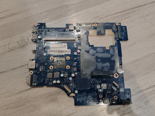 Материнська плата для ноутбука Lenovo G575 UMA, AMD E-450 ( PAWGD LA-6757P Rev:1.0) Ціна