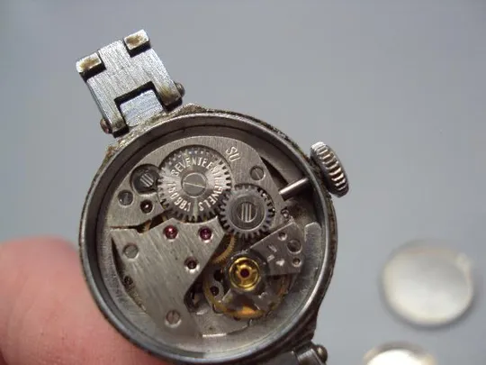 Женские наручные часы Заря 17 камней ссср с браслетом не на ходу длина 17 см №14659 Де купити