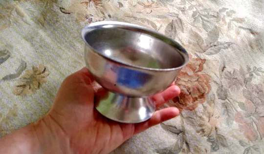 Креманка металева на ніжці нержавіюча сталь Вживане Характеристики