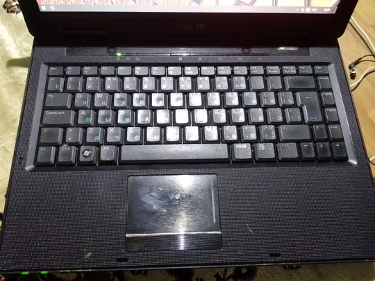 Купити ноутбук 15.6" emachines e644