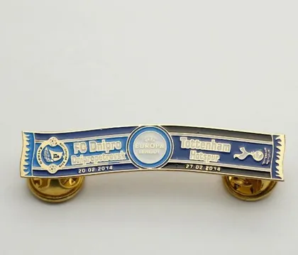 фото, Футбол - Серия значков шарфы ФК Днепр Днепропетровск (значок № 43). Лига Европы 2013-14 ФК Днепр Днепропетровск - Тоттенхэм Англия