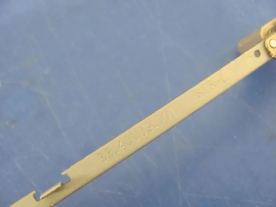 №210-10 кріплення з петлями 33.4CU09.001 для Lenovo Thinkpad T530 оригінал Де купити