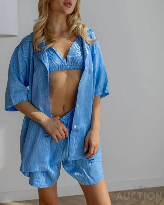 Жіночий піжамний костюм трійка onia колір блакитний Недорого
