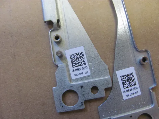 номер0987-4 кріплення матриці з петлями Фіксатор Скоби Закріплювач Механізм з&#039;єднання fastening 0VVRJP 0KK5KF AM26J000700  для Dell Precision  Dell Precision 7530 7540 M7540 оригінал Де купити