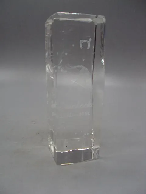 Фигура сувенир стекло статуэтка с лазерной гравировкой гороскоп зодиак козерог высота 14,9 см №10333 Ціна